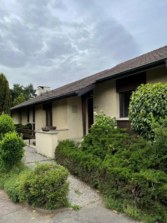 ז'נבה 5 Rooms In The Same House