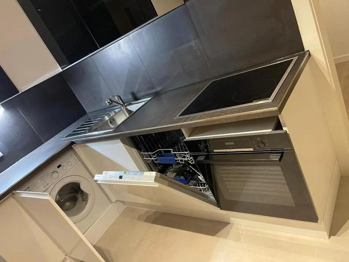 דירה ז'נבה 5 Rooms In The Same House